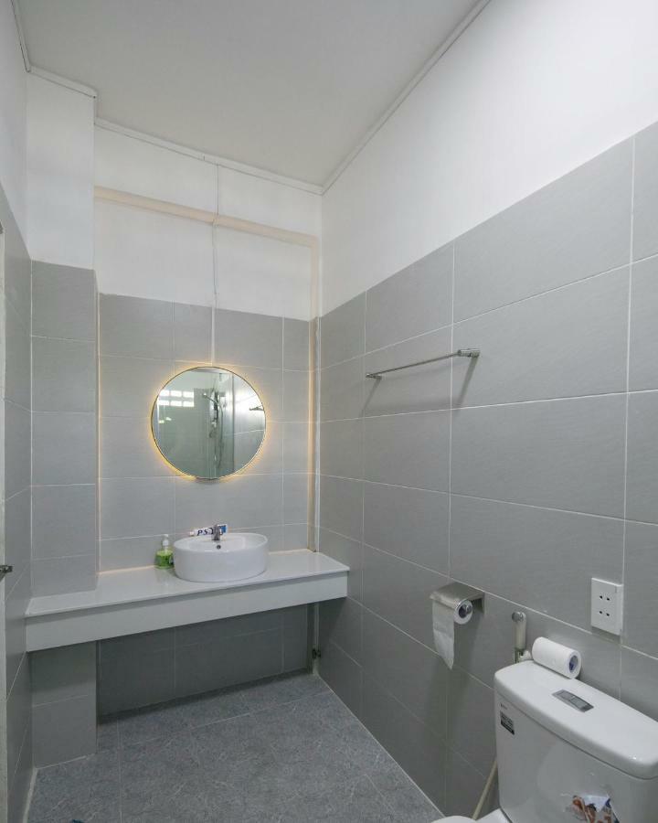 The Wooden Apartments - In The Heart Of Ben Thanh Хошимін Номер фото